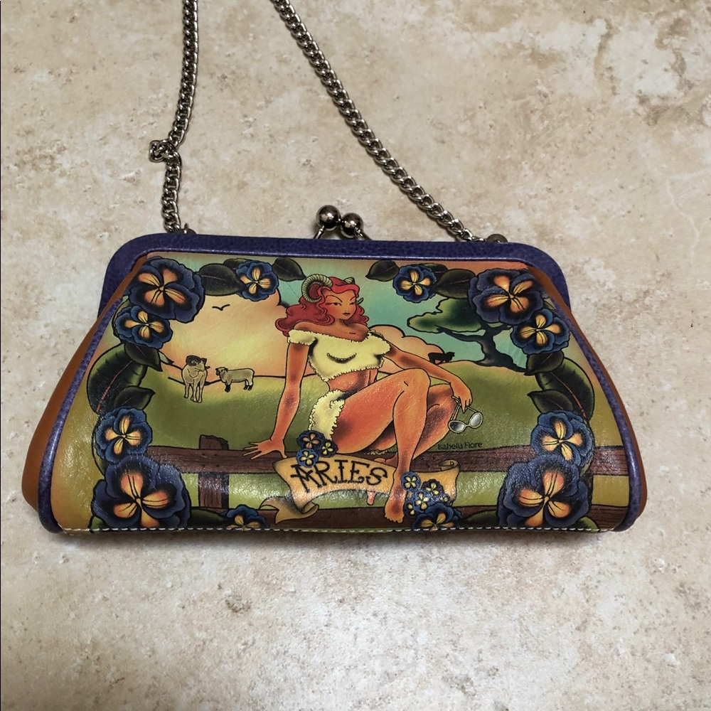 Isabella Fiore clutch